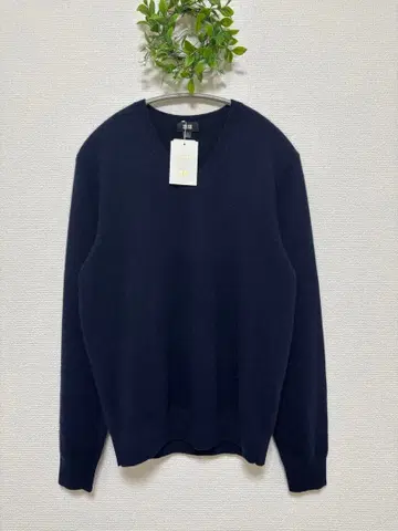 새상품 유니클로 캐시미어 니트 v넥 긴팔 네이비 S