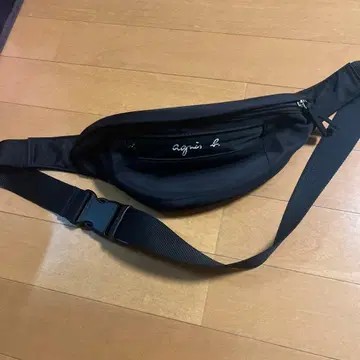 agnis b. 블랙 숄더백