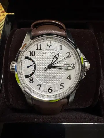 Bulova Accutron 자동 와인딩 시계 화이트 다이얼