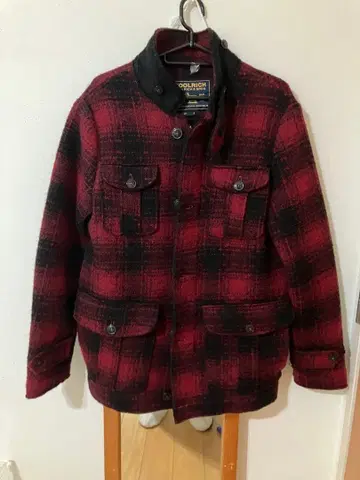 울 리치 체크 무늬 헌팅 자켓