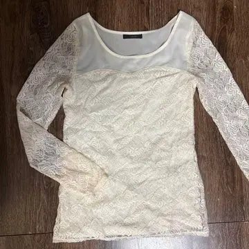 rienda 아이보리 레이스 긴팔 상의