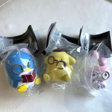 산리오 캐릭터즈 안경 쓴 아이 피규어 3개 세트