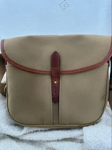 브래디 숄더백 베이지