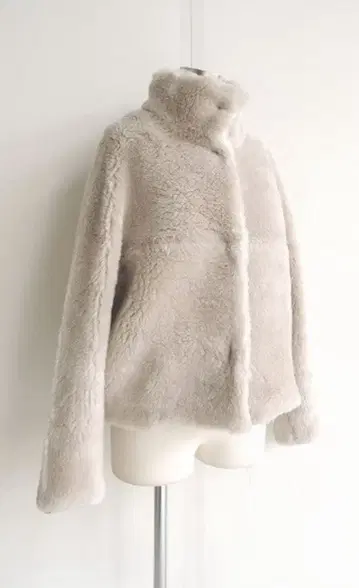 MACPHEE 투모로우랜드 보아 재킷