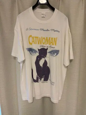 CAT WOMAN 티셔츠