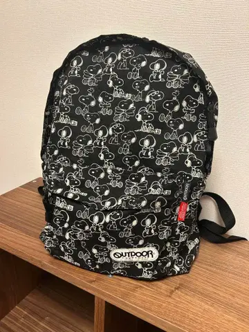 OUTDOOR 스누피 패턴 백팩
