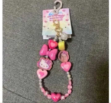 새상품 마츠켄 삼바 x 헬로키티 콜라보 비즈 스트랩