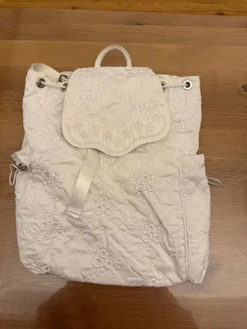 poppy 백팩 아사기니뇨