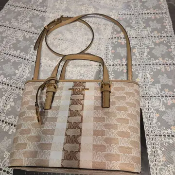 MICHAEL KORS MK 로고 프린트 핸드백