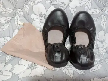 BUTTERFLY TWISTS 블랙 플랫슈즈 소피아 39