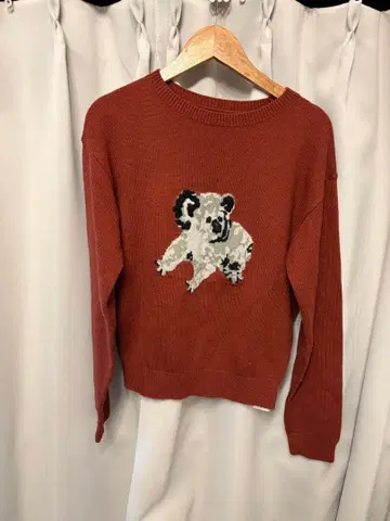 Lily Brown 코알라 자수 긴팔 니트 애니멀 무늬