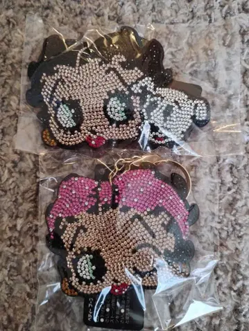 베티  부프 큐빅 마스코트 반짝이 키링 2종 세트