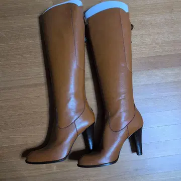 SEVEN TWELVE THIRTY 브라운 롱 부츠