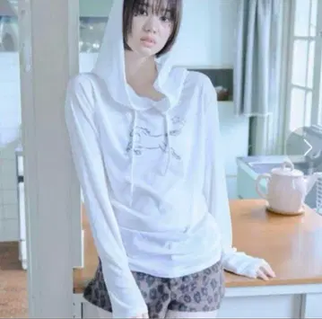 smyeon 그래픽 시어 후드티