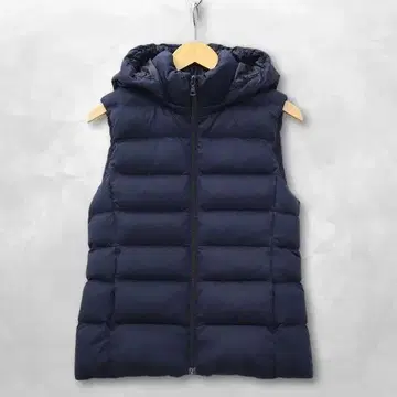 유니클로 UNIQLO 울트라 라이트 다운 컴팩트 베스트 후드 부착