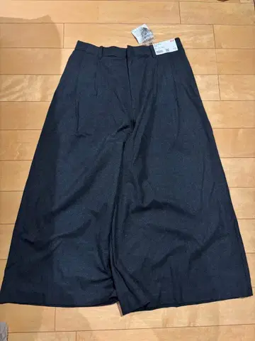 UNIQLO C 큐롯 팬츠 미사용 새상품