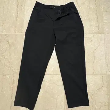 Goldwin 블랙 팬츠 사이즈 3
