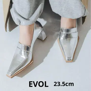 [쿠션 포함] 6cm 힐 스퀘어 로퍼 EVOL 실버 23.5cm