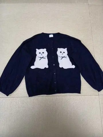 메리제니 고양이 가디건