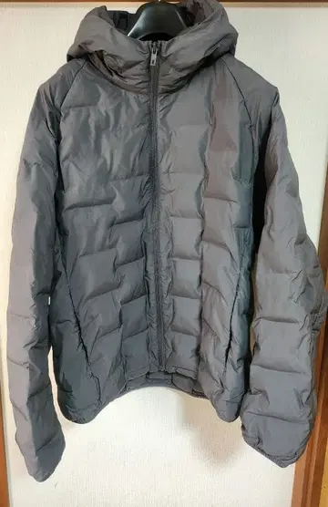 UNIQLO 유니클로 PUFFTECH 퍼프테크 후드티 그레이 XL