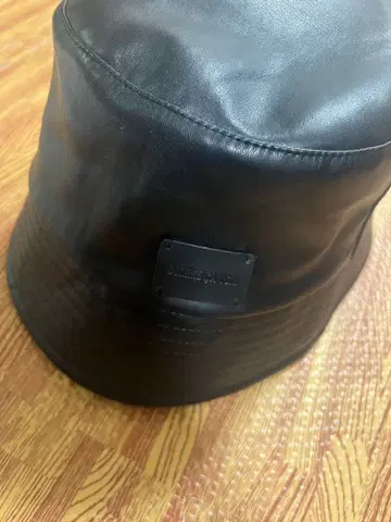 COMME CA ISM 블랙 버킷햇 (12-85RA01)