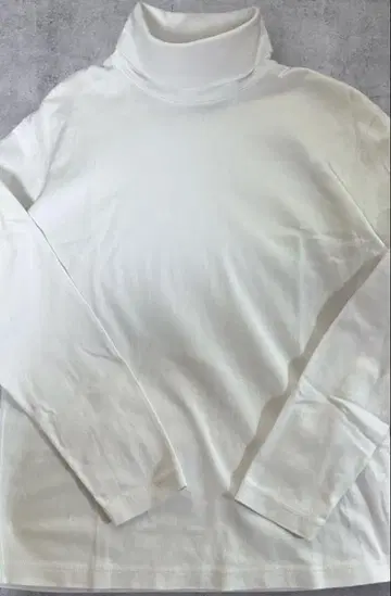 ARTS&SCIENCE 터틀넥 티셔츠