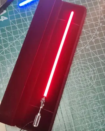 핫토이즈 다스 베이더 커스텀 LED 라이트세이버