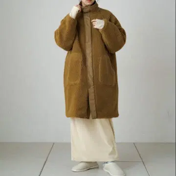 새상품 [ earthy ] 리버서블 보아 롱 코트 브라운