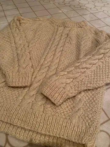베이지 케이블 짜임 니트 스웨터 L 사이즈