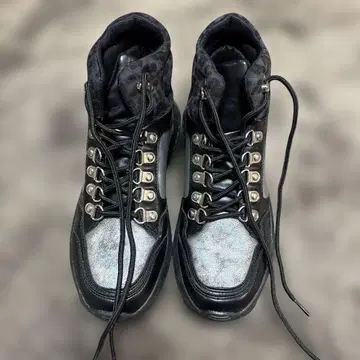 미사용 새상품 블랙 레오파드 스니커즈 L