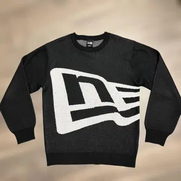 NEW ERA 블랙 스웨터 M