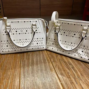 화이트 컷 아웃 디자인 백 GU