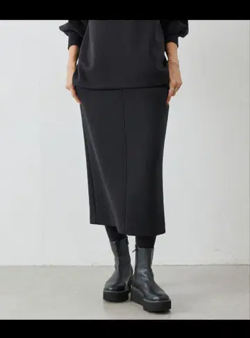 비어즐리 타이트 스커트 블랙