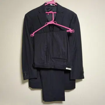 네이비 스트라이프 비즈니스 정장