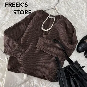 새상품급 FREAK'S STORE 브라운 V넥 긴팔 니트