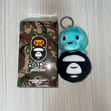 Aape 플러시 키체인 스카이블루 블랙