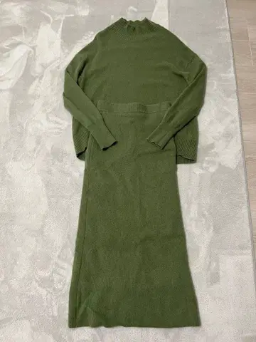 CADUNE 올리브 그린 셋업 36