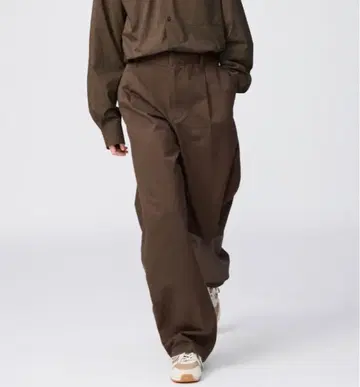 (신상&새상품급) 유니클로 배럴 팬츠 브라운 M 사이즈