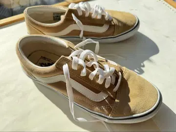 Vans 베이지 스웨이드 로우컷 스니커즈