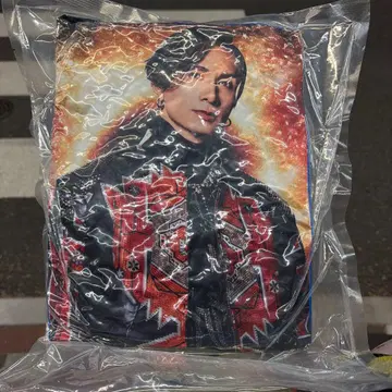 타치바나 켄치 쿠션 레어 아이템 회장 한정판 캡슐