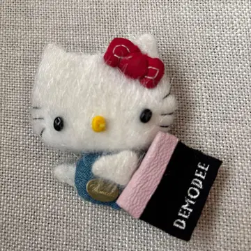 DEMODEE 데모데 헬로키티 브로치