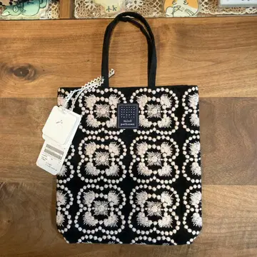 [미사용 새상품] 연말연시 세일 미나 페르호넨 blumen 토스트백 블랙