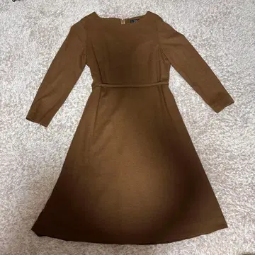 Keith 키이스 심플한 브라운 원피스 (미사용에 가까움)