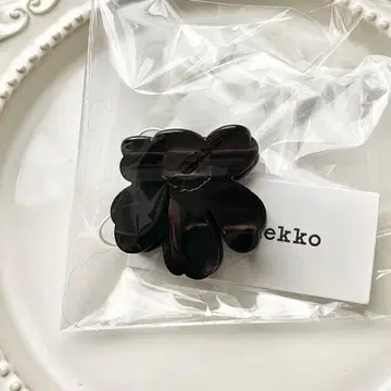 미사용 새상품 마리메꼬 헤어 클립 우니코 블랙 스몰