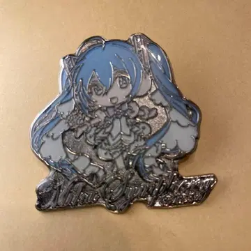 하츠네 미쿠 심포니 2025 실버 핀 배지 (삿포로 공연 ver.)