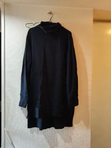 야스유키 이시이 터틀넥 롱 티셔츠