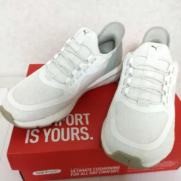 푸마 소프트라이드 스니커즈 화이트