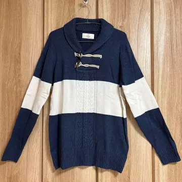 미사용 새상품 ikka 남성용 스웨터 네이비 화이트 토글 버튼 L