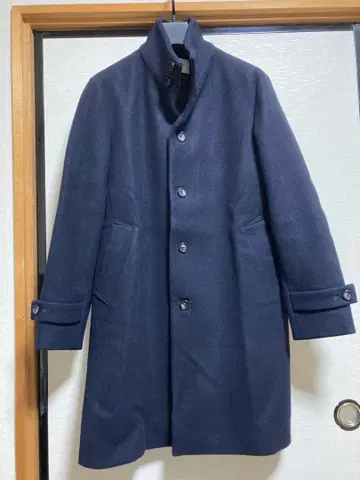 PUBLIC TOKYO 스탠드 카라 코트 멜톤 울 네이비