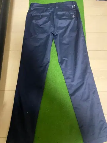 새상품 맨싱 데상트 네이비 팬츠